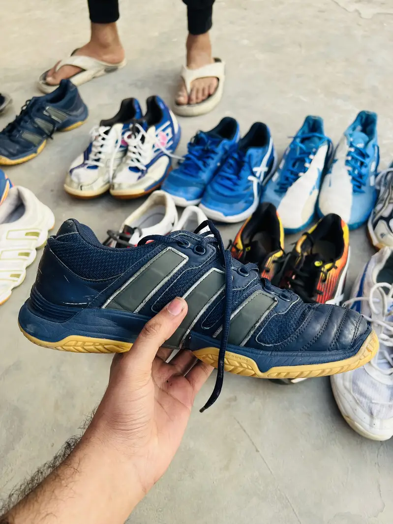 Men’s Lightweight Sports Shoes with Cushioned Sole