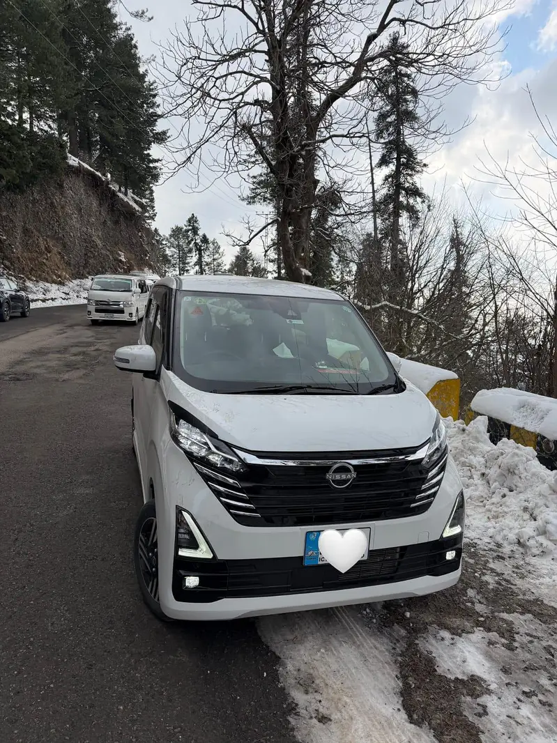 Nissan Dayz Highway Star 2024/2025 Model Excellent Condition
