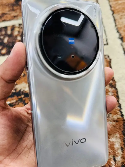Vivo X200 Pro – Brand New (PTA Approved)-like new