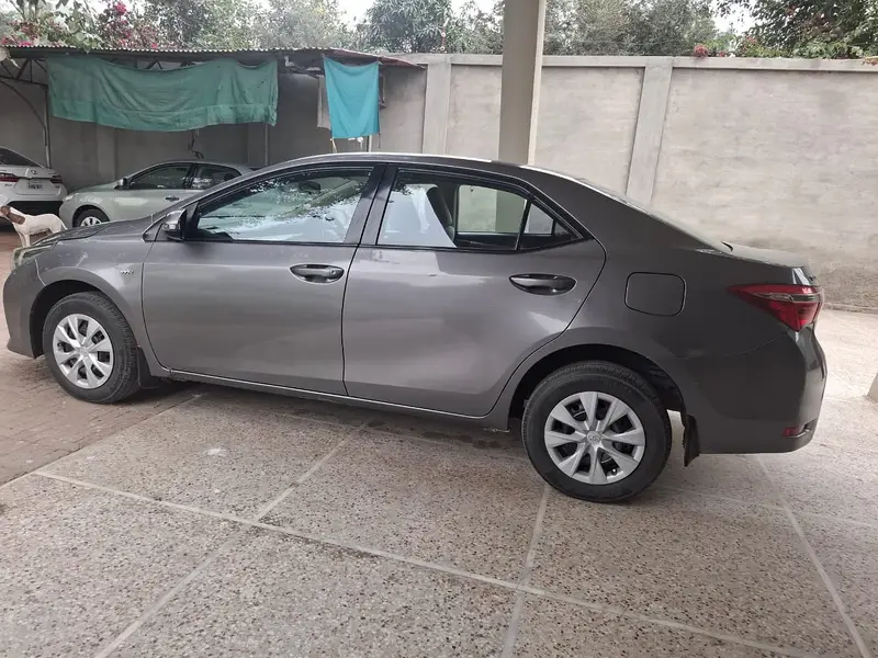 Toyota Corolla GLI Automatic 2016 / 2017 Total Geniune