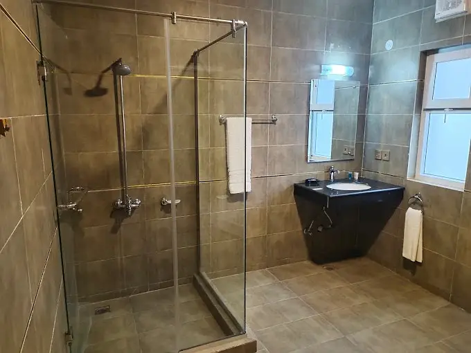 Hotel In Murree Available For Sale