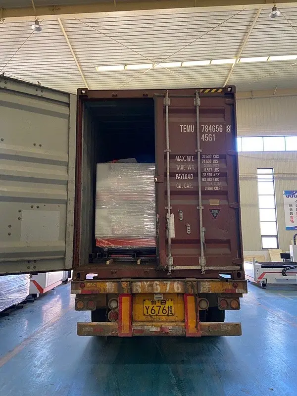 Fiber Laser Cutting Machine / Brand New Fiber Laser Cutting Machines