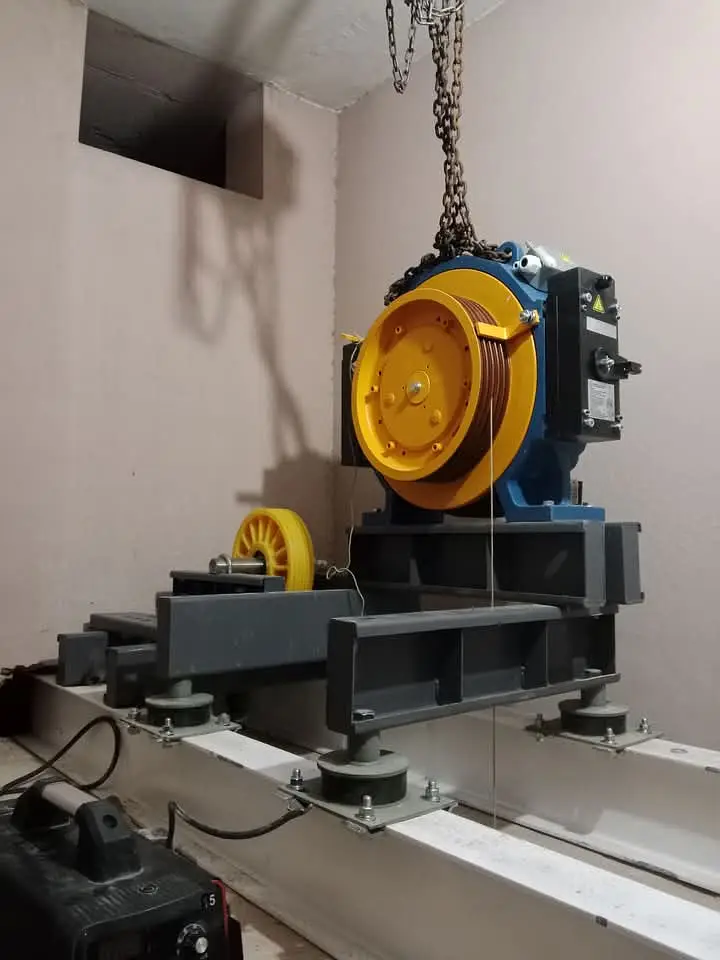 Elevator/ Lift Installation / Repairing Services / lifts for plaza