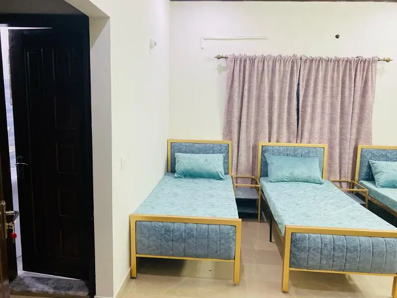 Boys hostel in Johar town