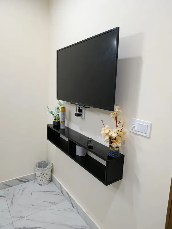 E11 1bed luxury apartments available for daily basis