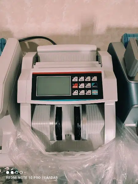 Cash Counting Machine with Fake Note Detection – SM-307