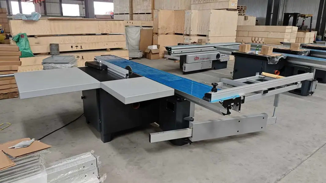 Sliding cutter panal saw 3200 automatic\Wood Sheet Sliding Cutter