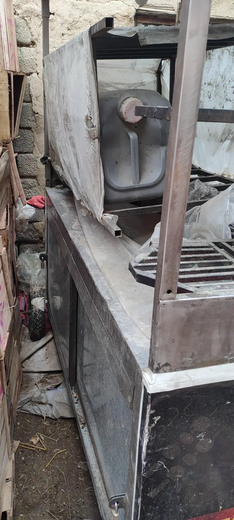 Heavy Duty Steel Cart with wheels