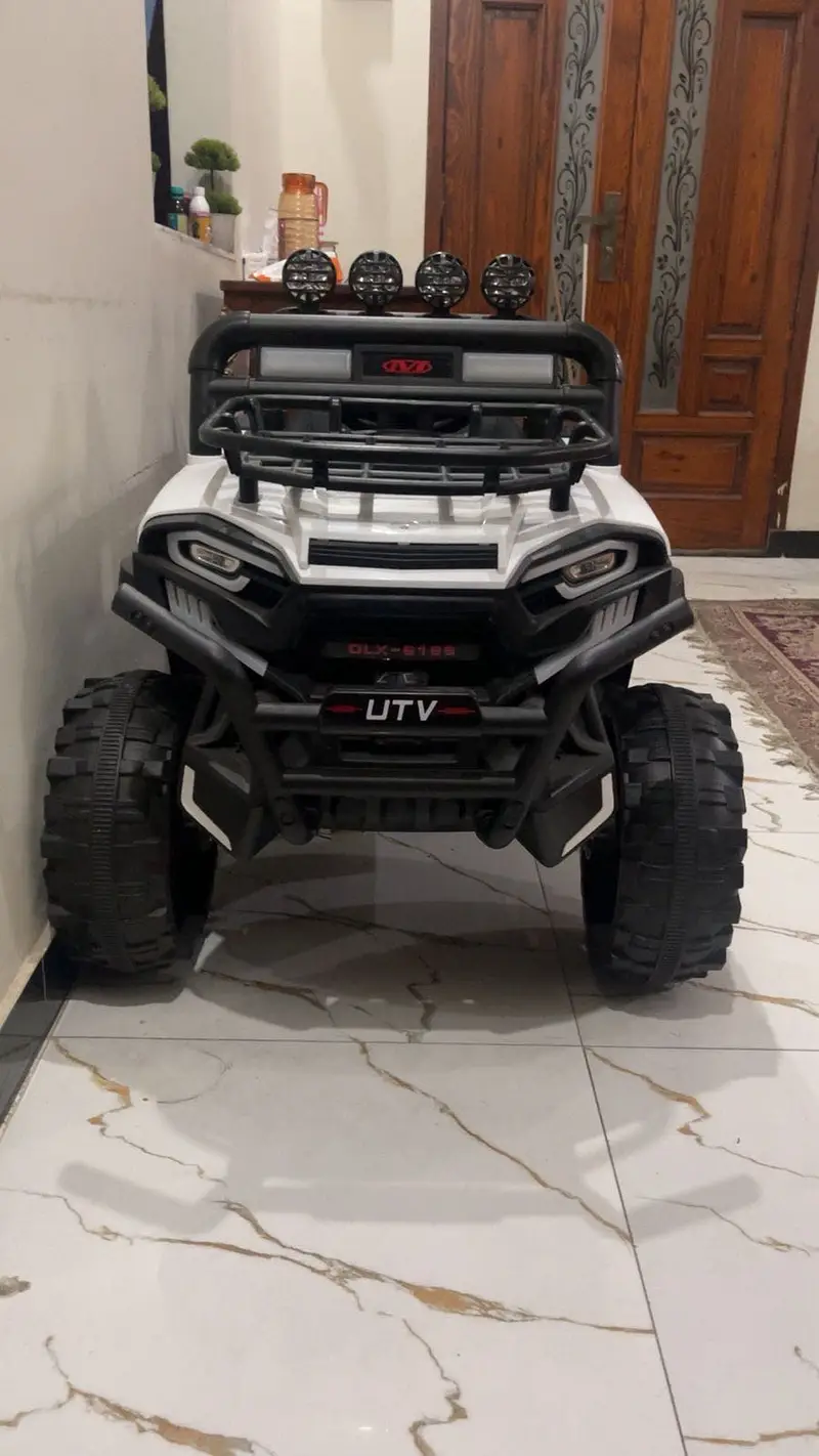 Kids toy jeep