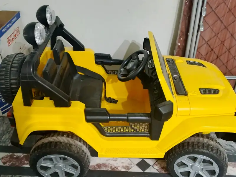 Remote key charger available. Charging time good