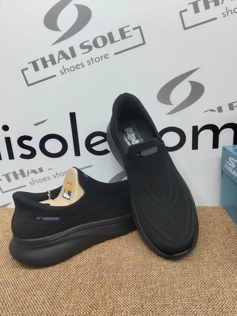 Skechers Max Cushioning Endeavour-Aikan