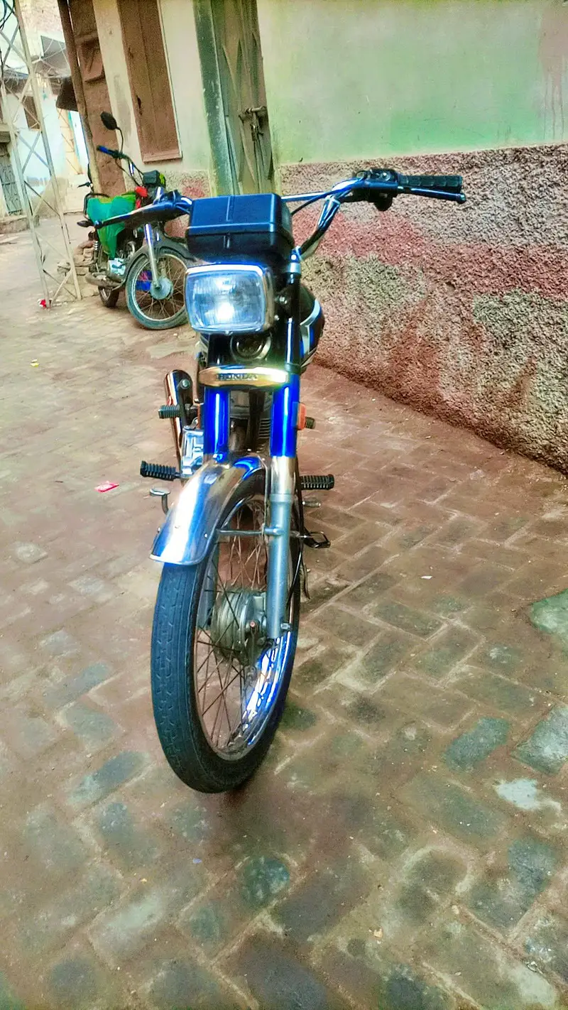Honda 125 2003 Model