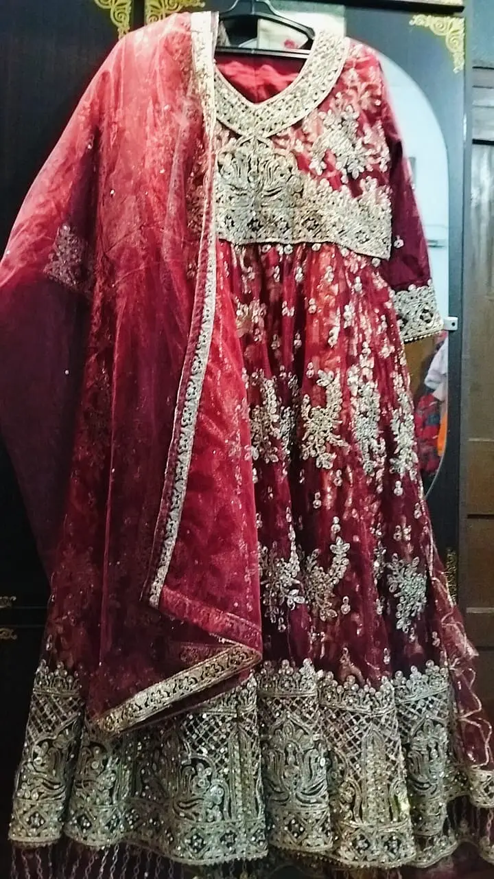 Ladies Formal | Wedding dress | Fancy dress for sale