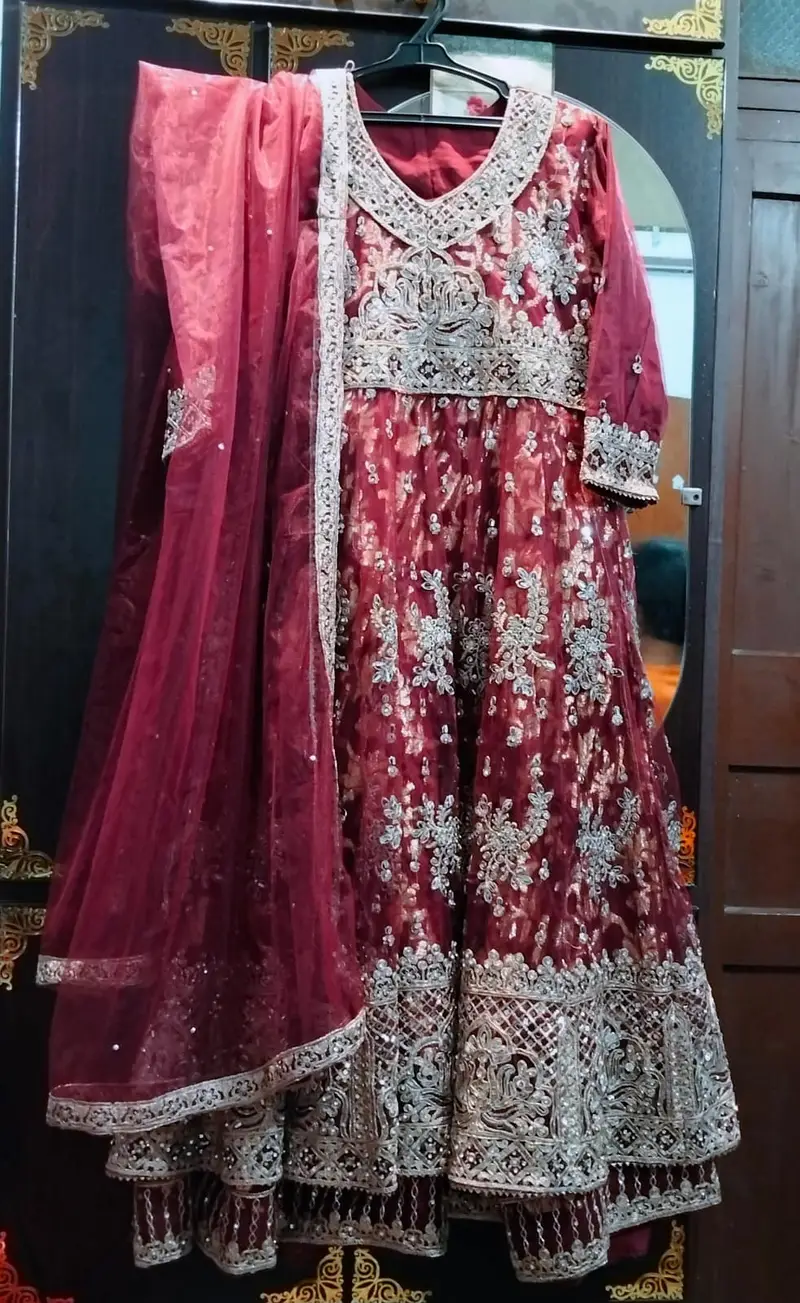 Ladies Formal | Wedding dress | Fancy dress for sale