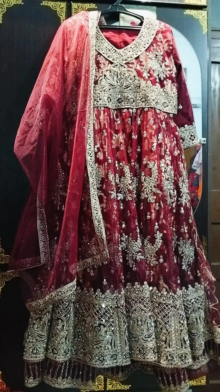 Ladies Formal | Wedding dress | Fancy dress for sale