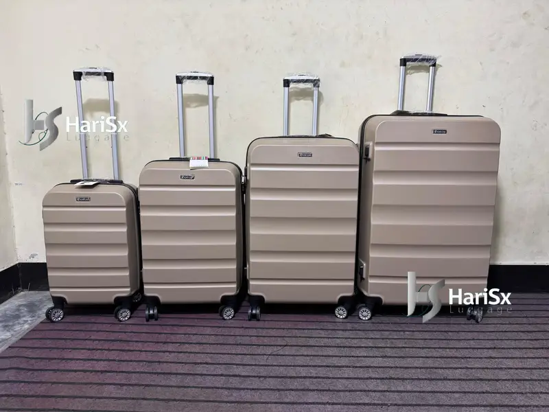 Luggage bags/ travel suitcases/ trolley bags/ travel trolley/ attachi