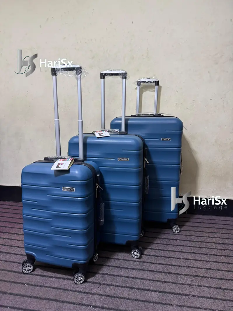 Luggage bags/ travel suitcases/ trolley bags/ travel trolley/ attachi