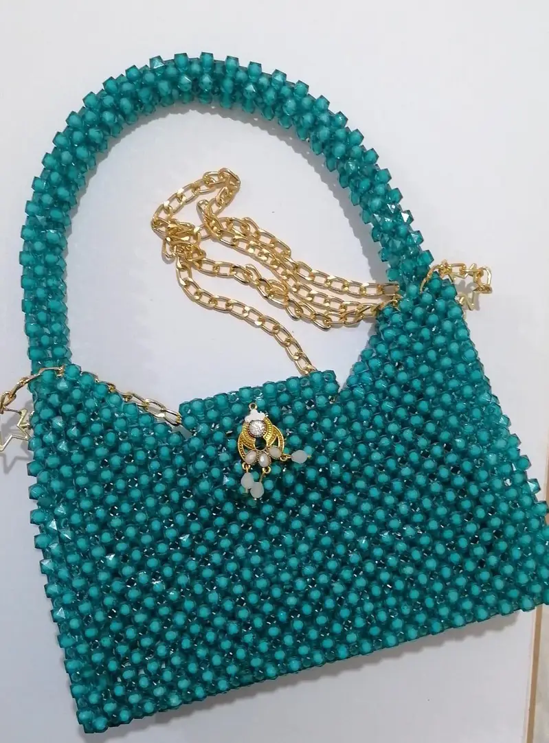 Handmade Elegant Ladies Bags – Stylish Designer Handbags | Best Price