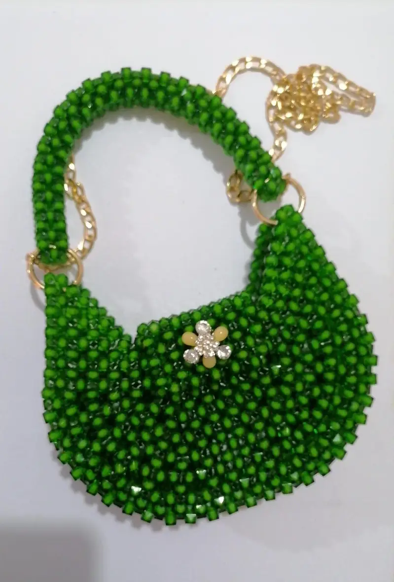 Handmade Elegant Ladies Bags – Stylish Designer Handbags | Best Price