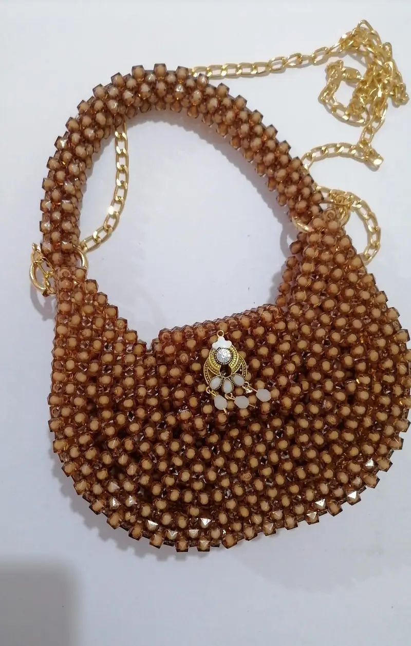 Handmade Elegant Ladies Bags – Stylish Designer Handbags | Best Price