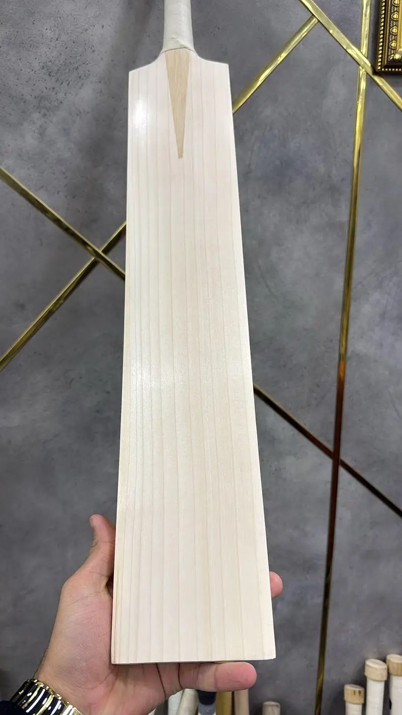 Order your Custom English Willow Cricket Bats – HS | MB | CA