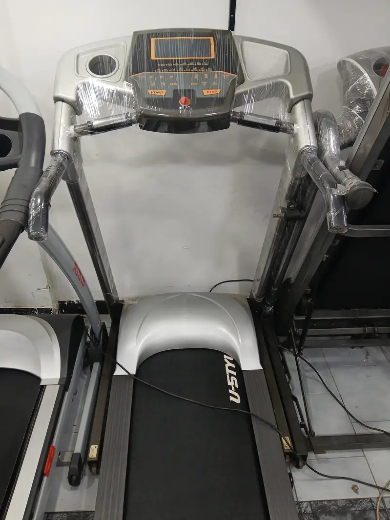 treadmils. (0303 9574023). ellapticals. home gym. gym cycles. massage chair