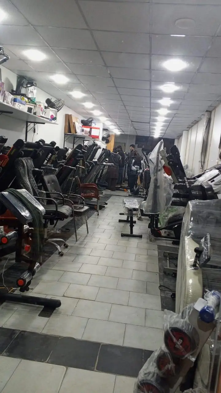 treadmils. (0303 9574023). ellapticals. home gym. gym cycles. massage chair