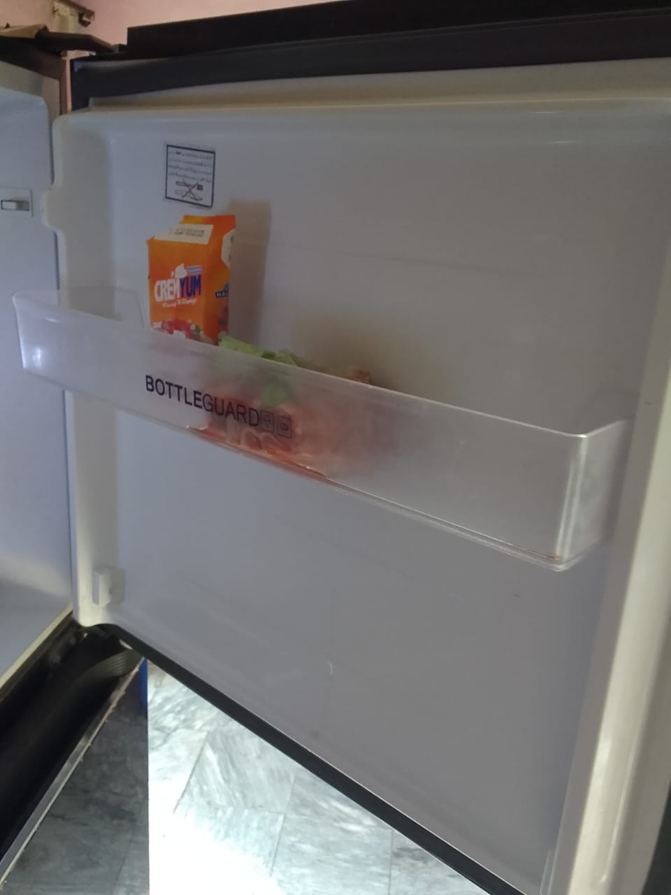 Full Size Fridge for sell condition 10/10