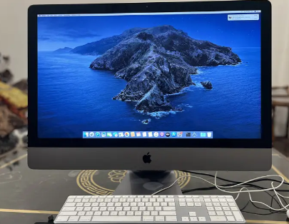 Apple iMac Pro, 27'' 5K, Xeon W 10 Core and Xeon W 8 Core