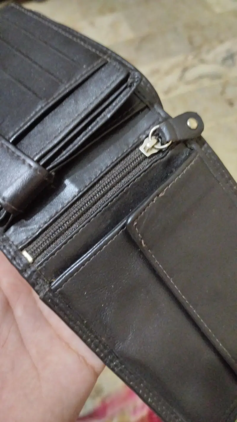 premium imported Mens wallet in high quality