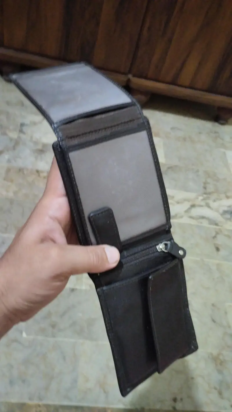 premium imported Mens wallet in high quality