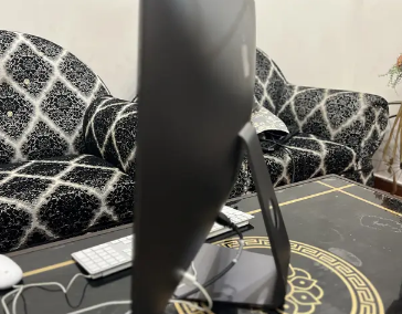 Apple iMac Pro, 27'' 5K, Xeon W 10 Core and Xeon W 8 Core