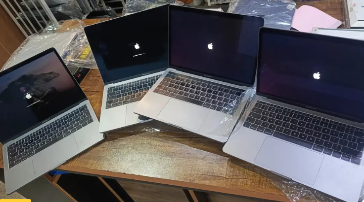 Macbook Pro 13 2017 8GB 256GB | Macbook
