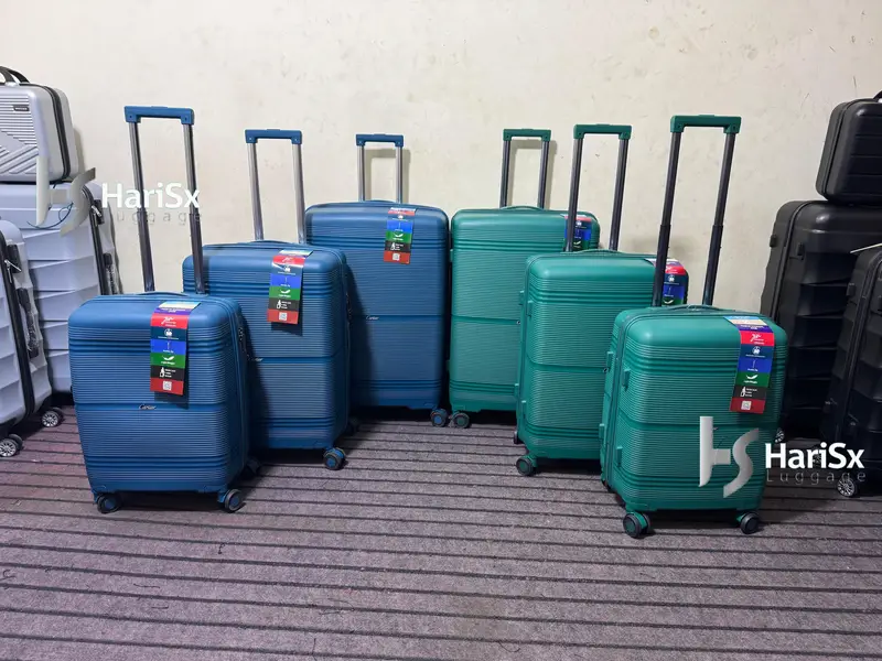 Luggage bags/ travel suitcases/ trolley bags/ travel trolley/ attachi