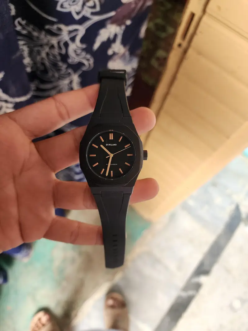 D1 melano watch branded Italy
