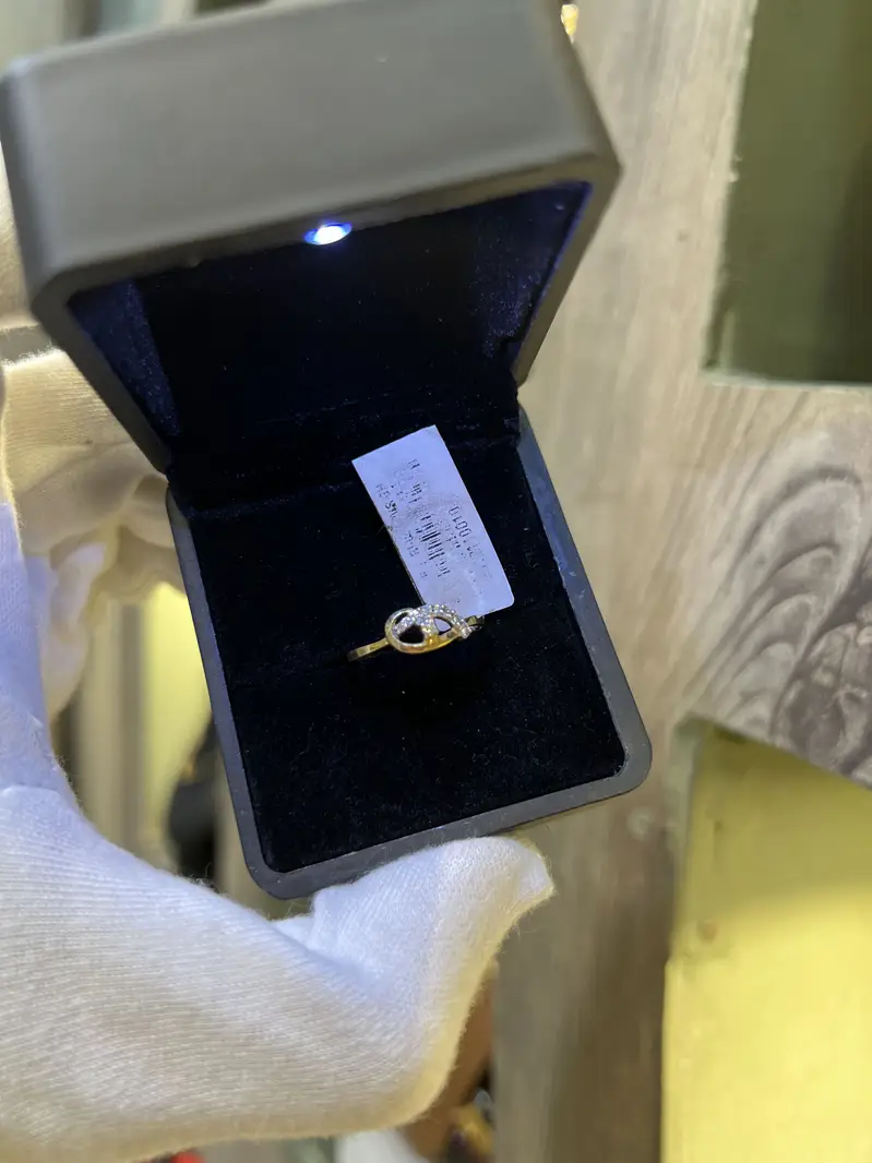 Gold & Diamond Rings