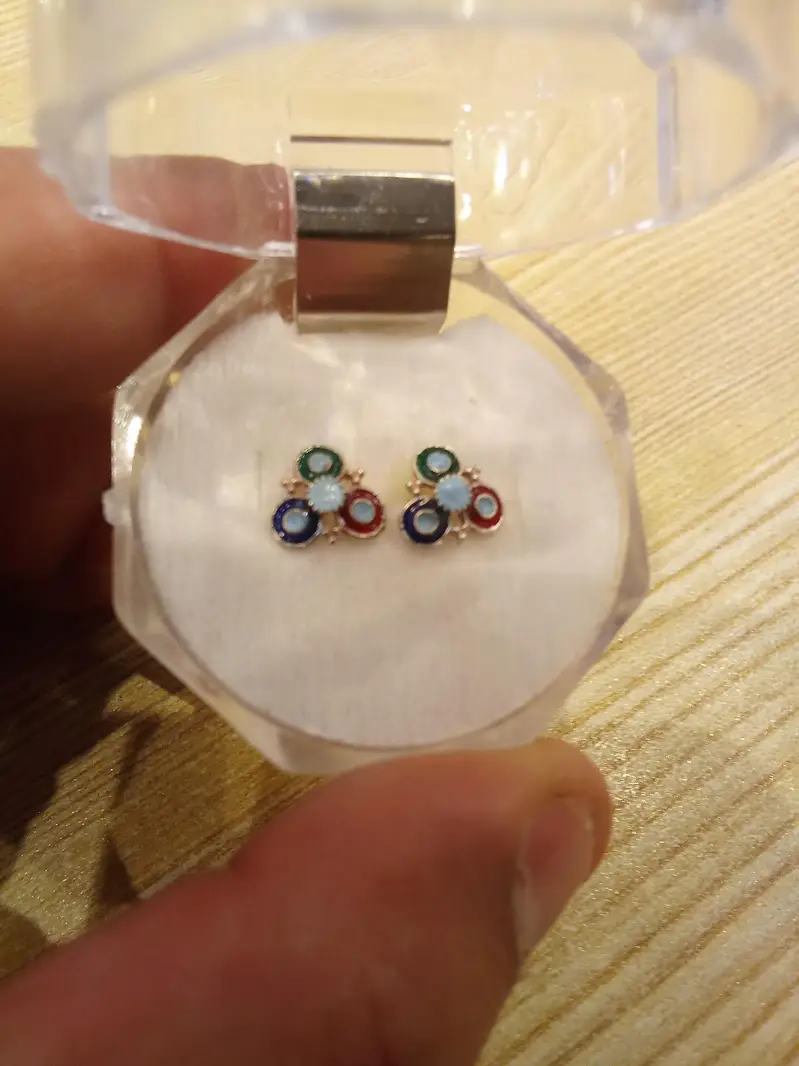 925 Silver Stylish Studs Pair