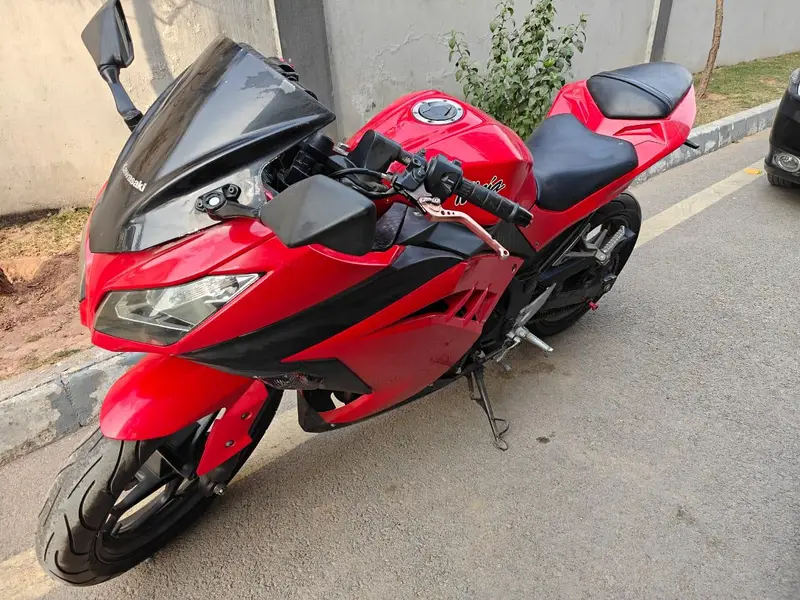 Kawasaki Ninja ZX-300 | Year 2013 | 12000 KMs WhatsApp 0336 - 4647206