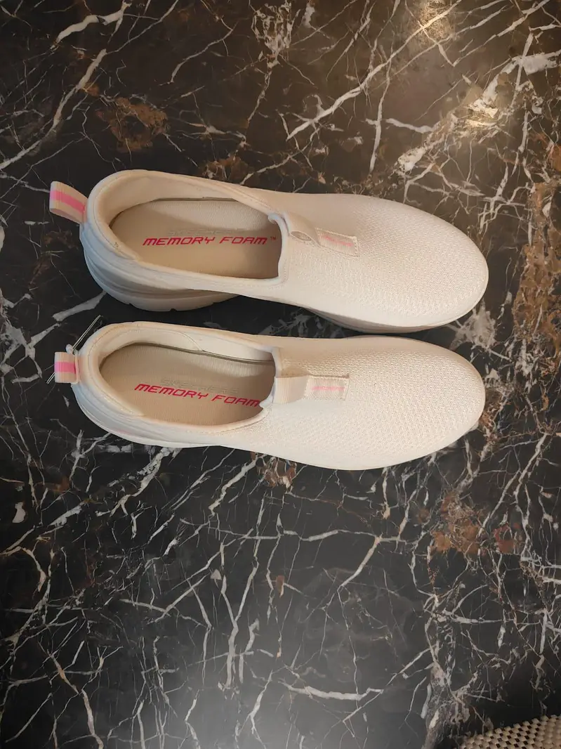 Original Ladies Sketchers Size 39