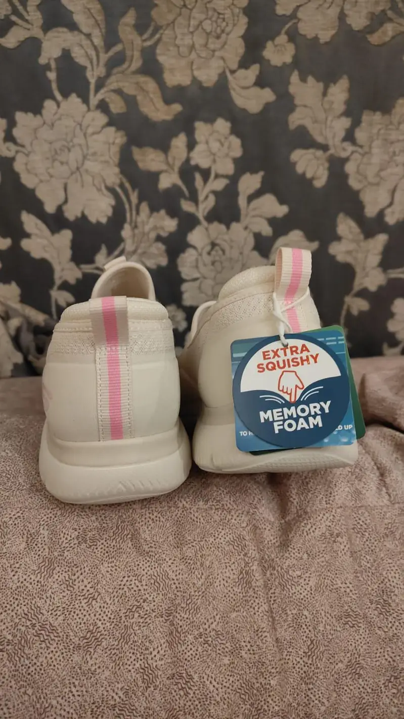 Original Ladies Sketchers Size 39