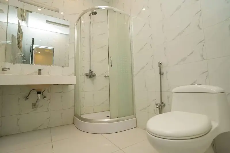 10 Marla Luxurious Furnished House Available For Rent In Phase 8 Bahria Town