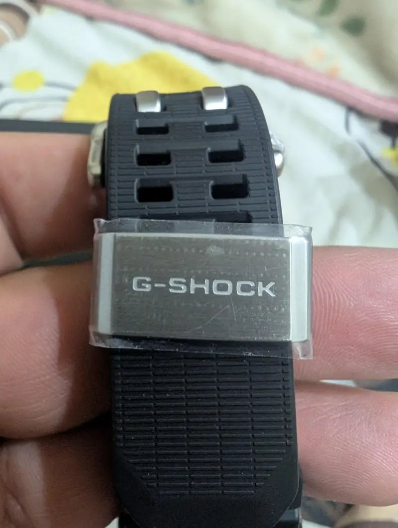 Brand new, never used, all accessories are box packed, anyone wanted to buy it in less than 3 lac, please don't txt or call me. Only serious ppl are welcomed. No replacement options, just cash please