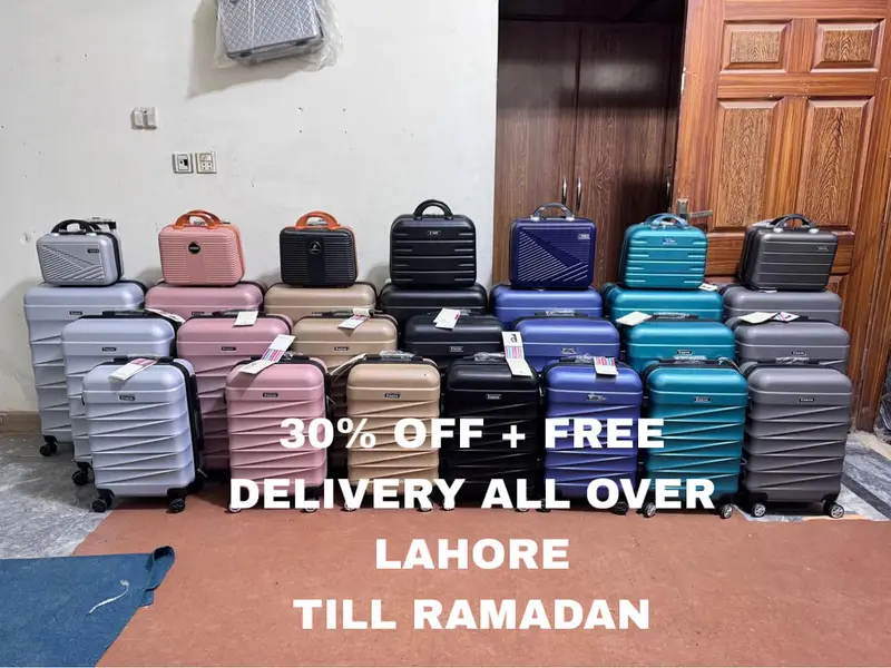 Luggage bags/ travel suitcases/ trolley bags/ travel trolley/ attachi