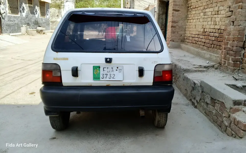 white Suzuki mehran vxr