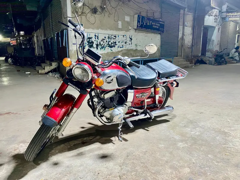 Honda CD 200 road master