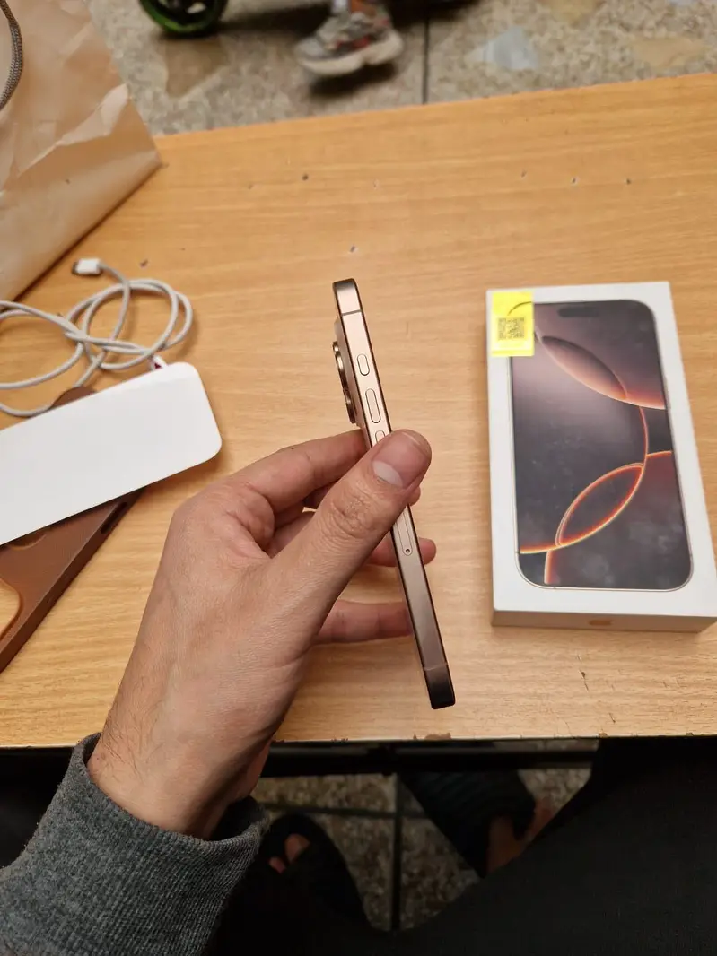 16 pro desert taitaium