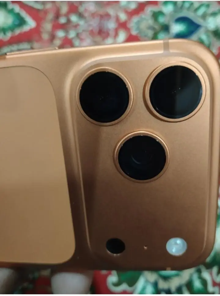 iPhone 17 Pro Max 256GB Full Box 10/10 Condition