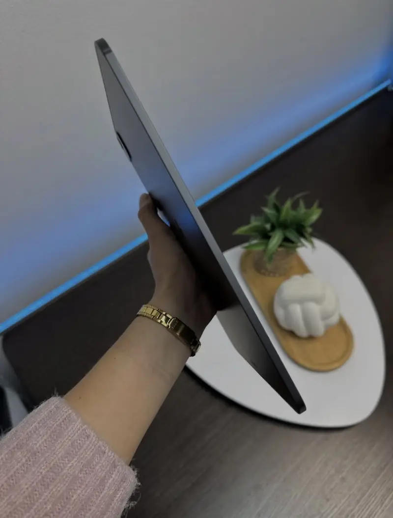 Apple iPad Pro 11 inches M4