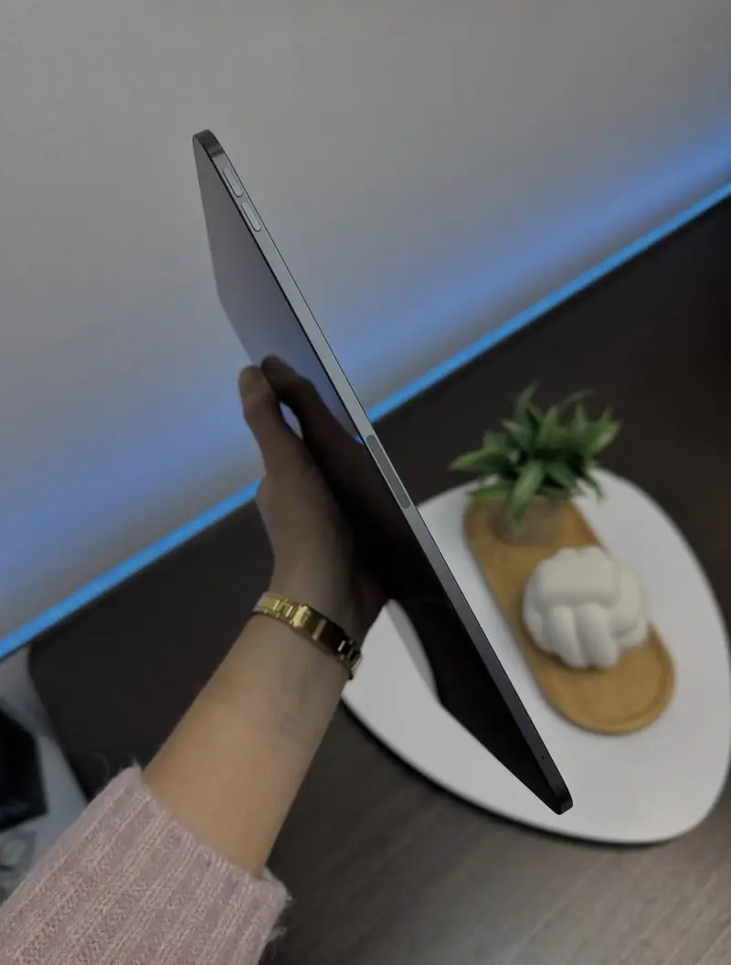 Apple iPad Pro 11 inches M4