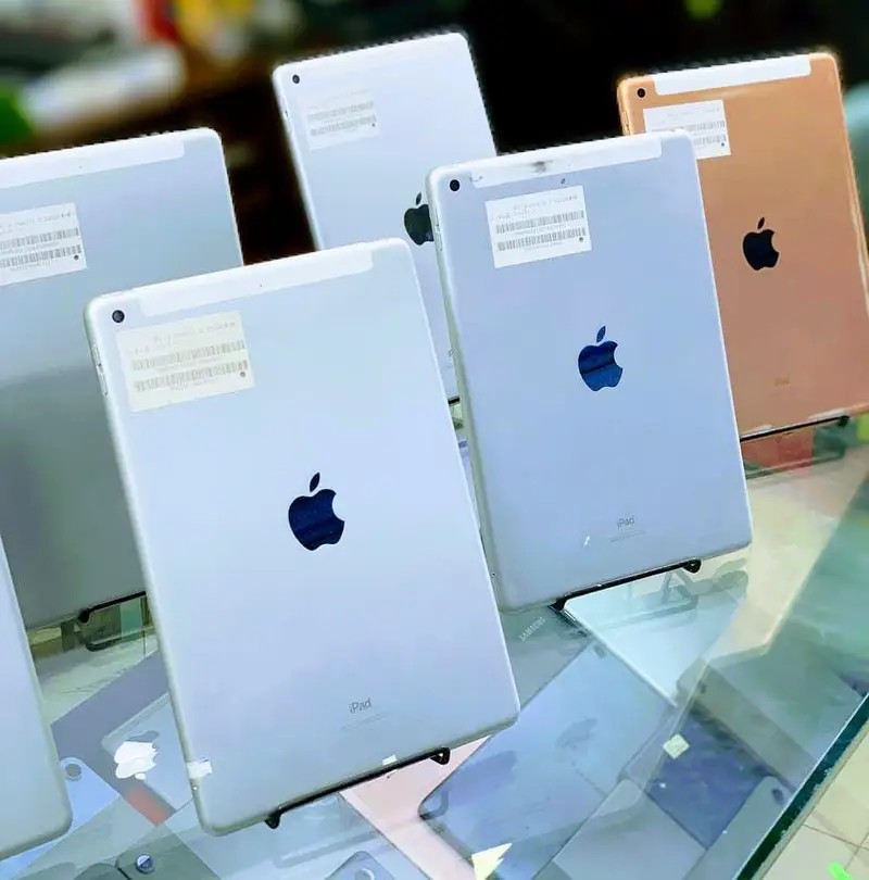 Apple iPad 7th Generation 32GB | Perfect for Study & Gaming